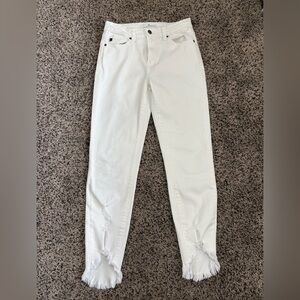 KanCan White Distressed Skinny Jeans